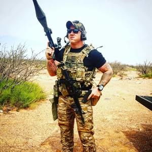 Meet your Posher, Travis